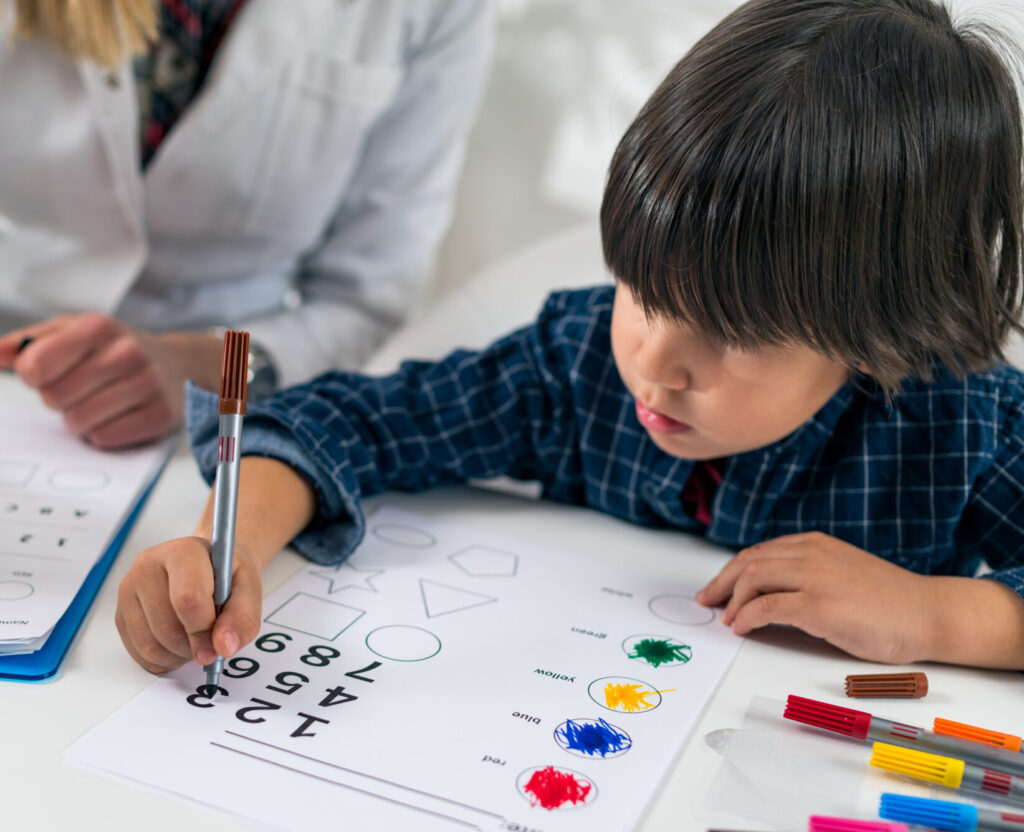 Psychology,Test,For,Children,-,Toddler,Doing,Logic,Test,With